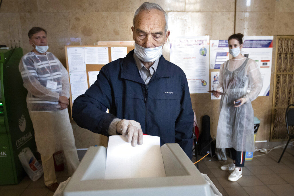 APTOPIX Russia Vote